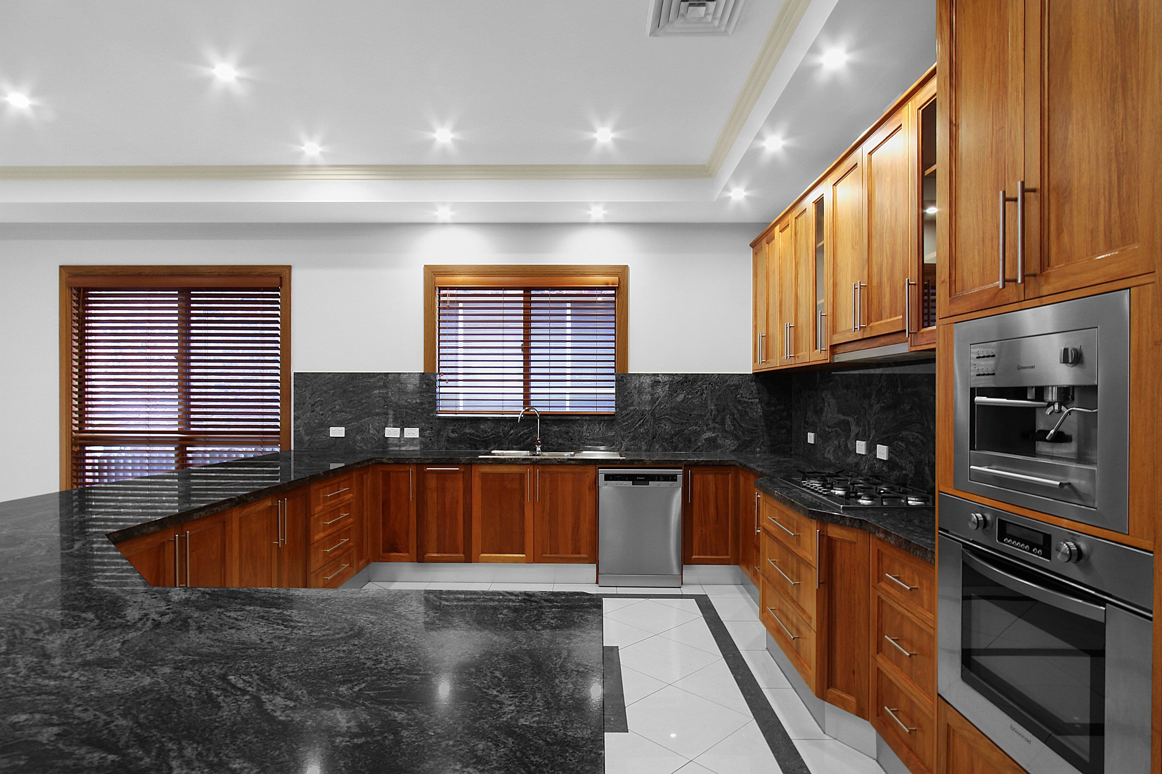 42 Feodore Drive, Cecil Hills - Thumbnail 5