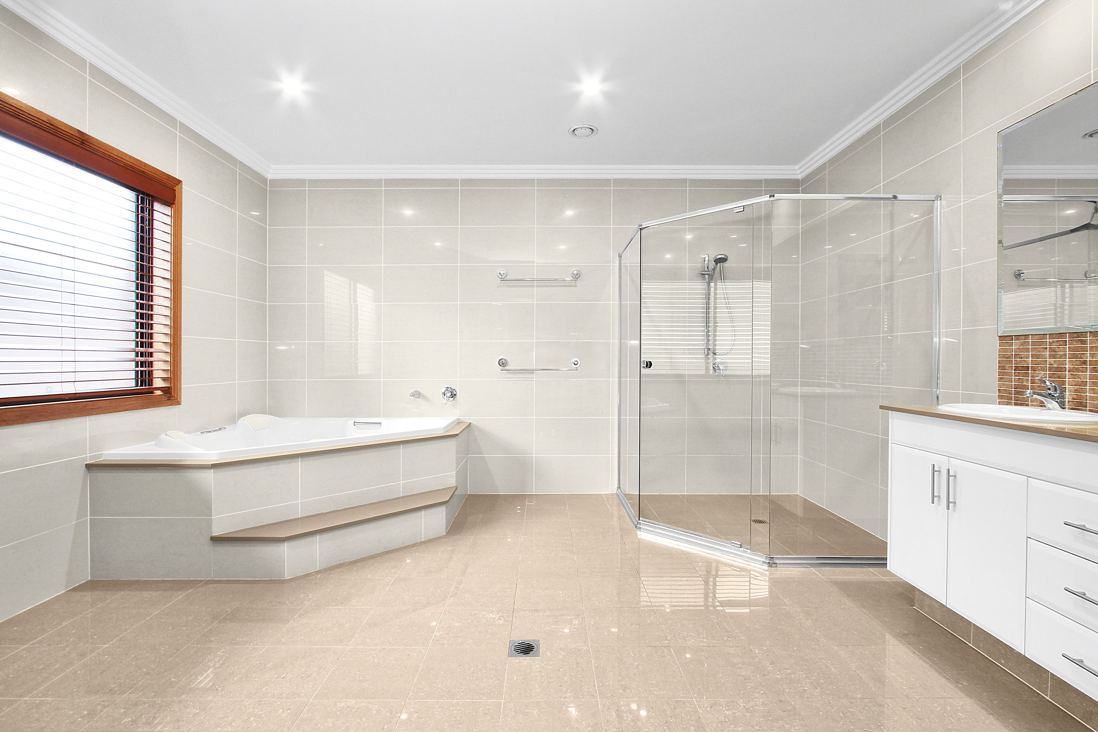 42 Feodore Drive, Cecil Hills - Thumbnail 8