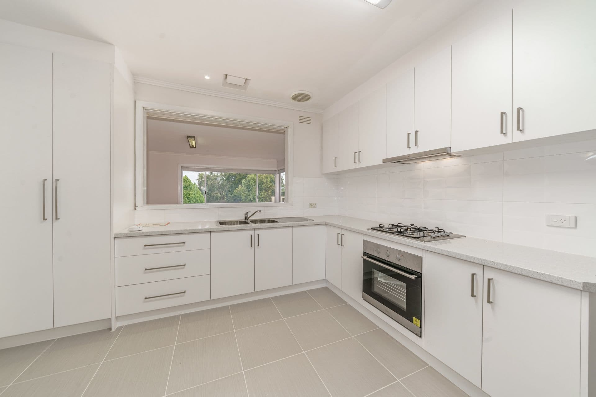 22 Tennyson Street, Burwood VIC 3125, Burwood - Thumbnail 6