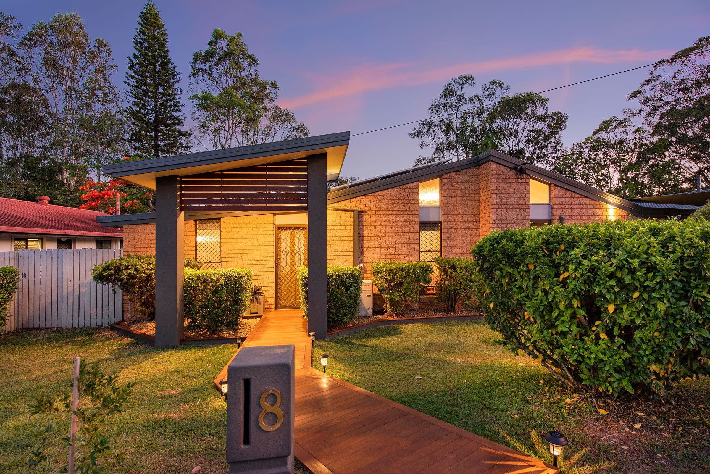 8 Stellaris Way, Rochedale South QLD 4123, Rochedale South - Thumbnail 2