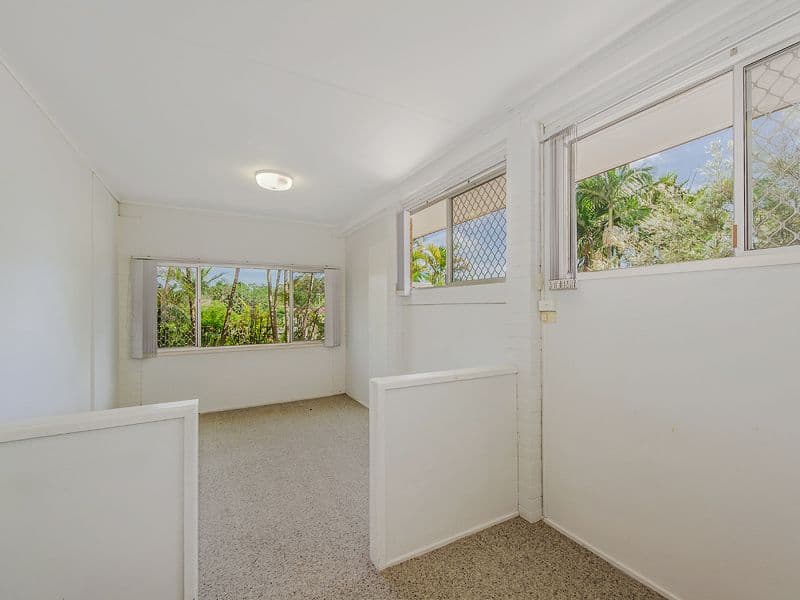 17 Winani Drive, ASHMORE QLD 4214, Ashmore - Thumbnail 7