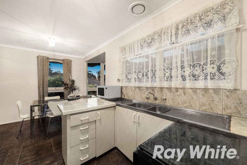 47 Bishop Avenue, Diamond Creek VIC 3089, Diamond Creek - Thumbnail 3