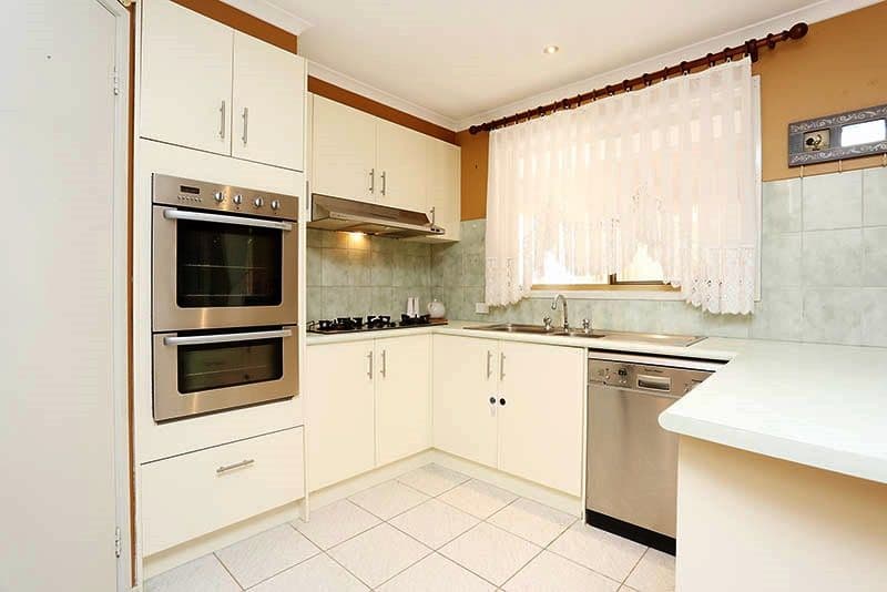 25 Gillwell Road, Lalor VIC 3075, Lalor - Thumbnail 2
