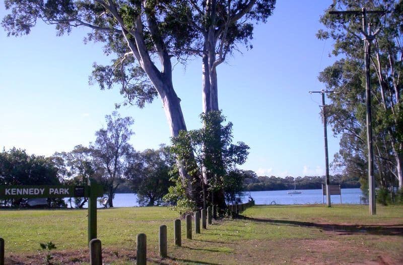 14 Douglas Street, RUSSELL ISLAND QLD 4184, Russell Island - Thumbnail 2
