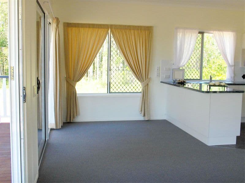 14 Douglas Street, RUSSELL ISLAND QLD 4184, Russell Island - Thumbnail 8