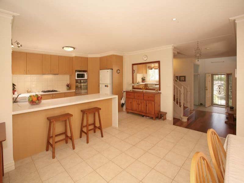 11 Scarborough Road, VERMONT SOUTH VIC 3133, Vermont South - Thumbnail 2