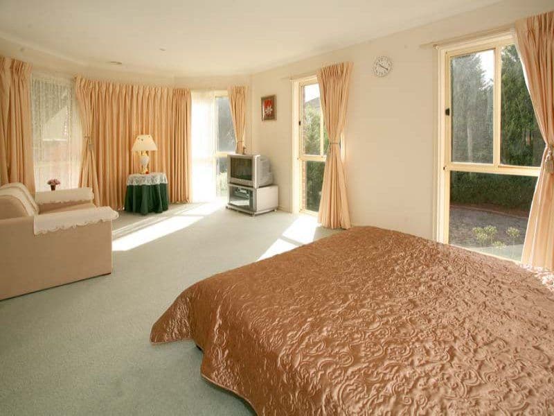 11 Scarborough Road, VERMONT SOUTH VIC 3133, Vermont South - Thumbnail 5