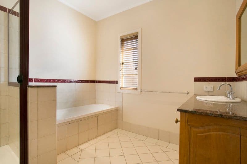 19 Waratah Avenue, Graceville QLD 4075, Graceville - Thumbnail 6