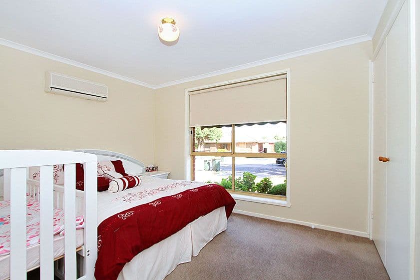 1 Somers Close, MILL PARK VIC 3082, Mill Park - Thumbnail 8