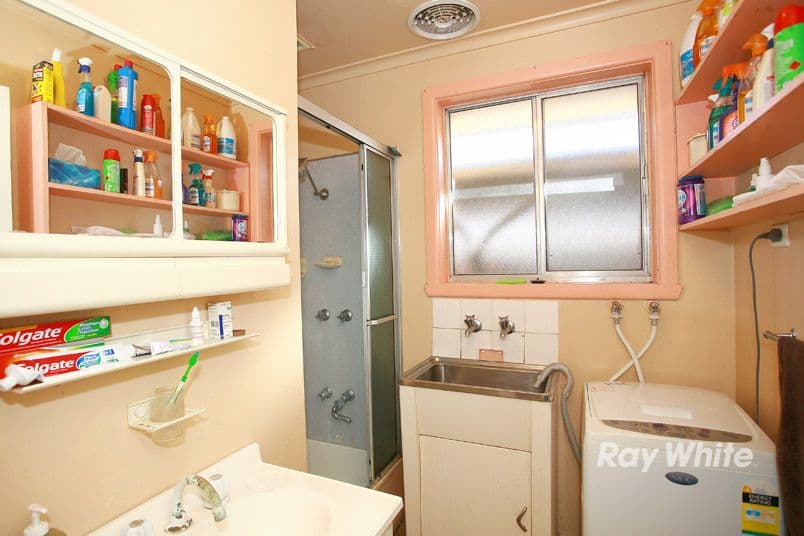 17 Jenkins Street, NOBLE PARK VIC 3174, Noble Park - Thumbnail 6