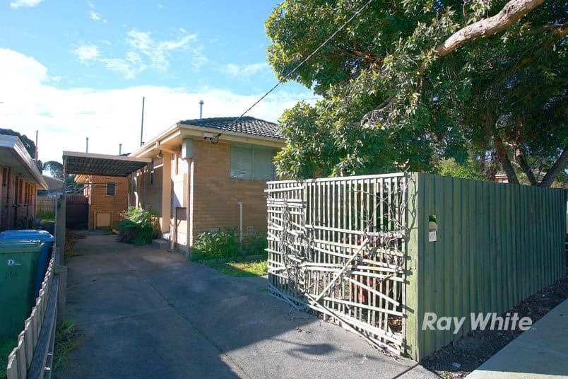 17 Jenkins Street, NOBLE PARK VIC 3174, Noble Park - Thumbnail 8