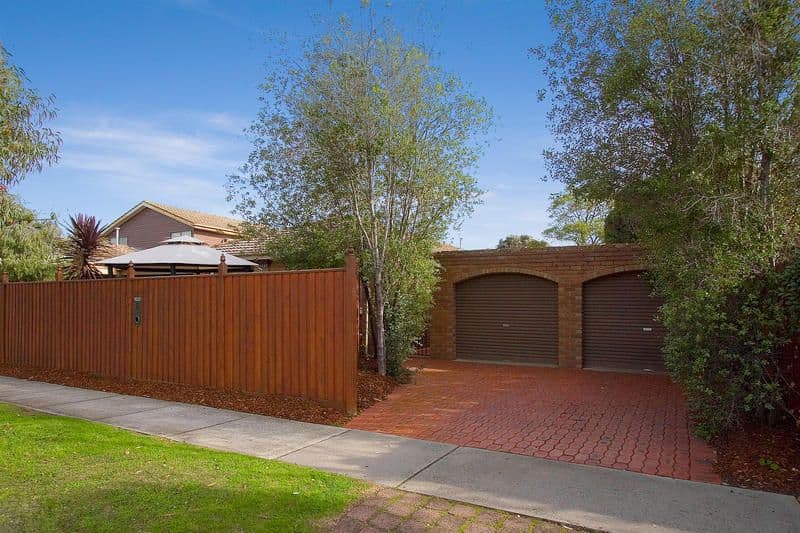 6 Jannali Drive, DINGLEY VILLAGE VIC 3172, Dingley Village - Thumbnail 2