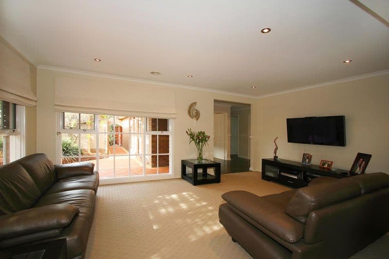 6 Jannali Drive, DINGLEY VILLAGE VIC 3172, Dingley Village - Thumbnail 3