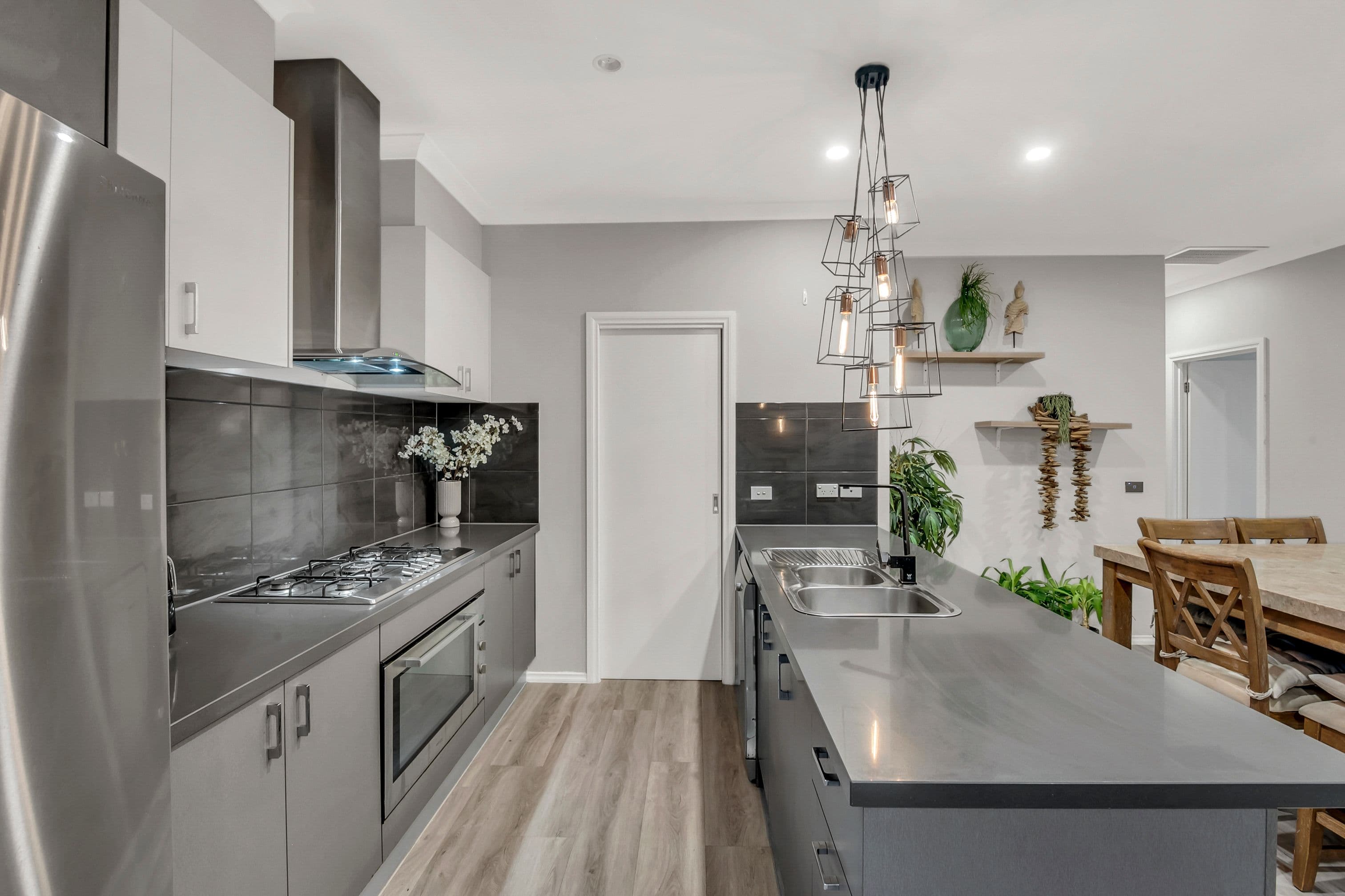 27 Colwood Avenue, Mickleham VIC 3064, Mickleham - Thumbnail 4