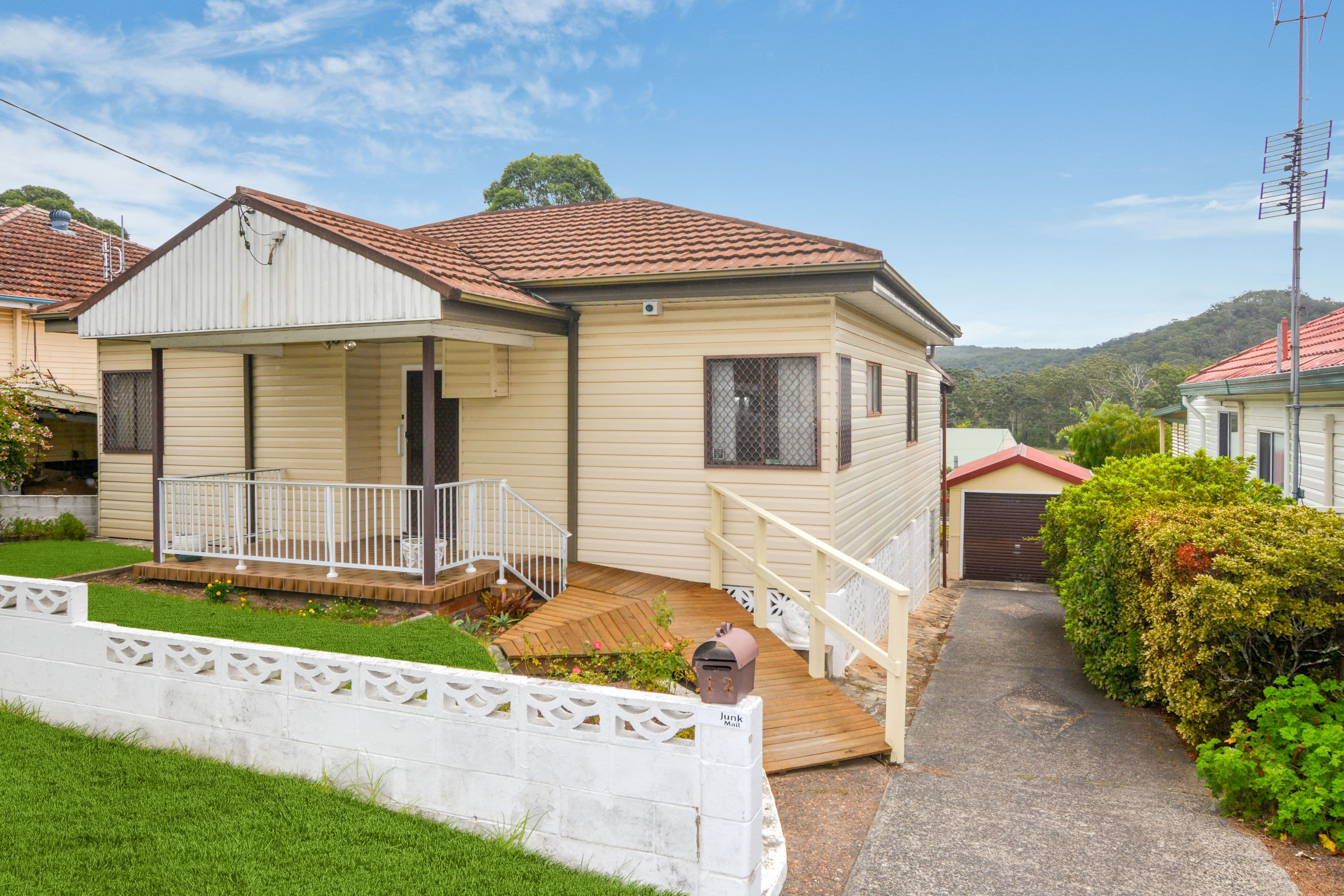 12 Campbell Street, North Gosford - Image 1