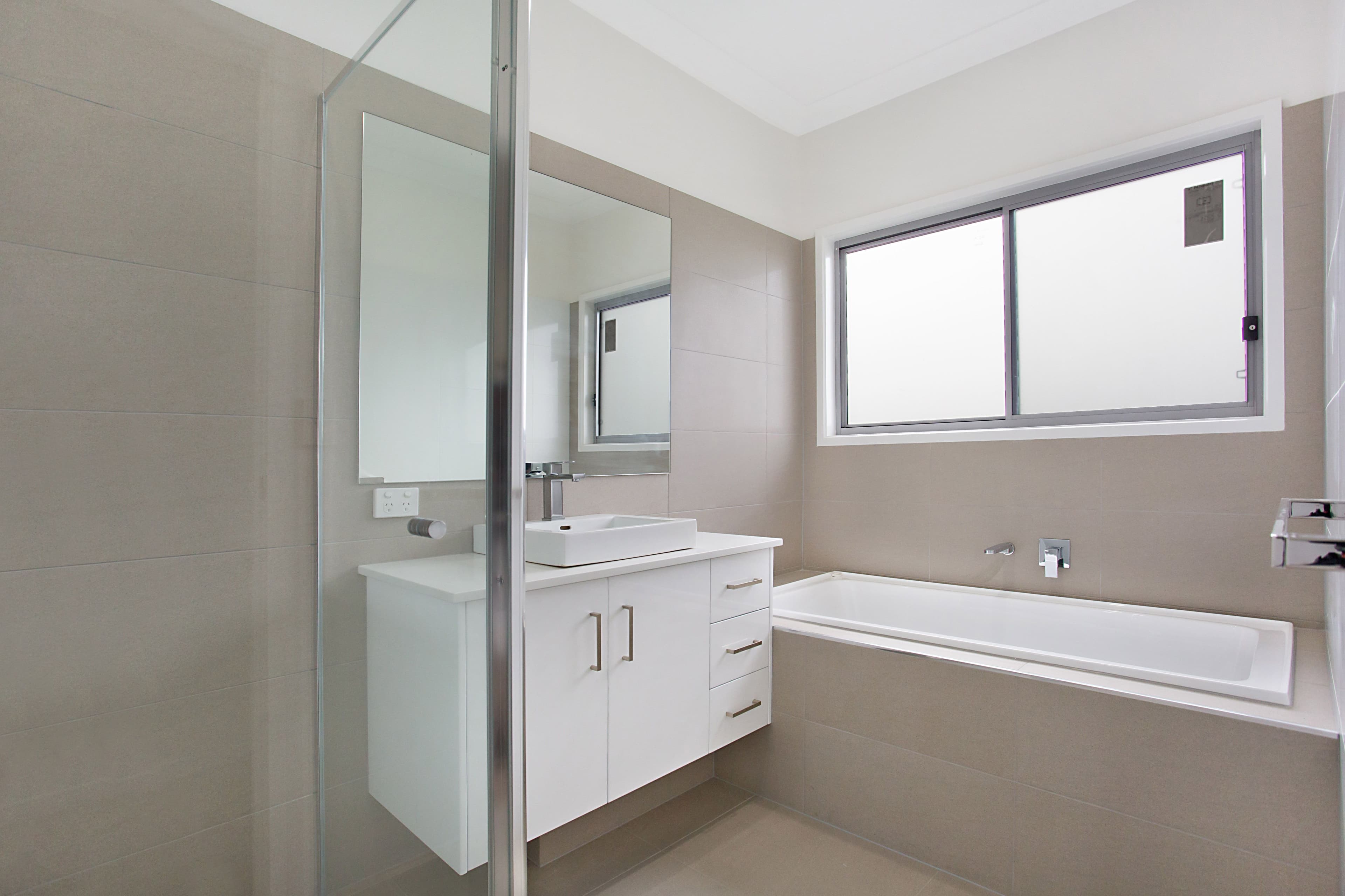 16 Kallay Street, Miami QLD 4220, Miami - Thumbnail 6