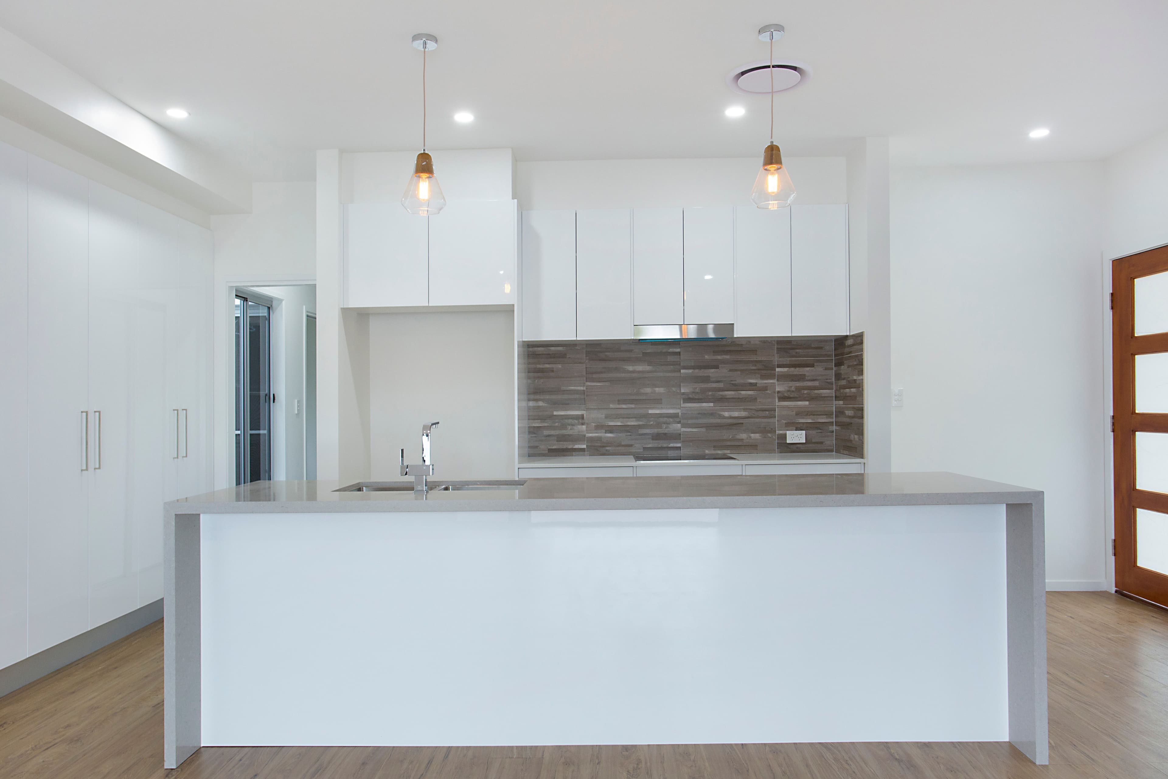 16 Kallay Street, Miami QLD 4220, Miami - Thumbnail 7