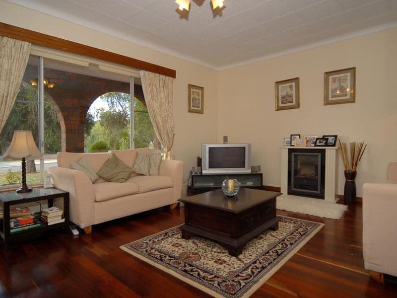 32 Anthony Street, LESMURDIE WA 6076, Lesmurdie - Thumbnail 3