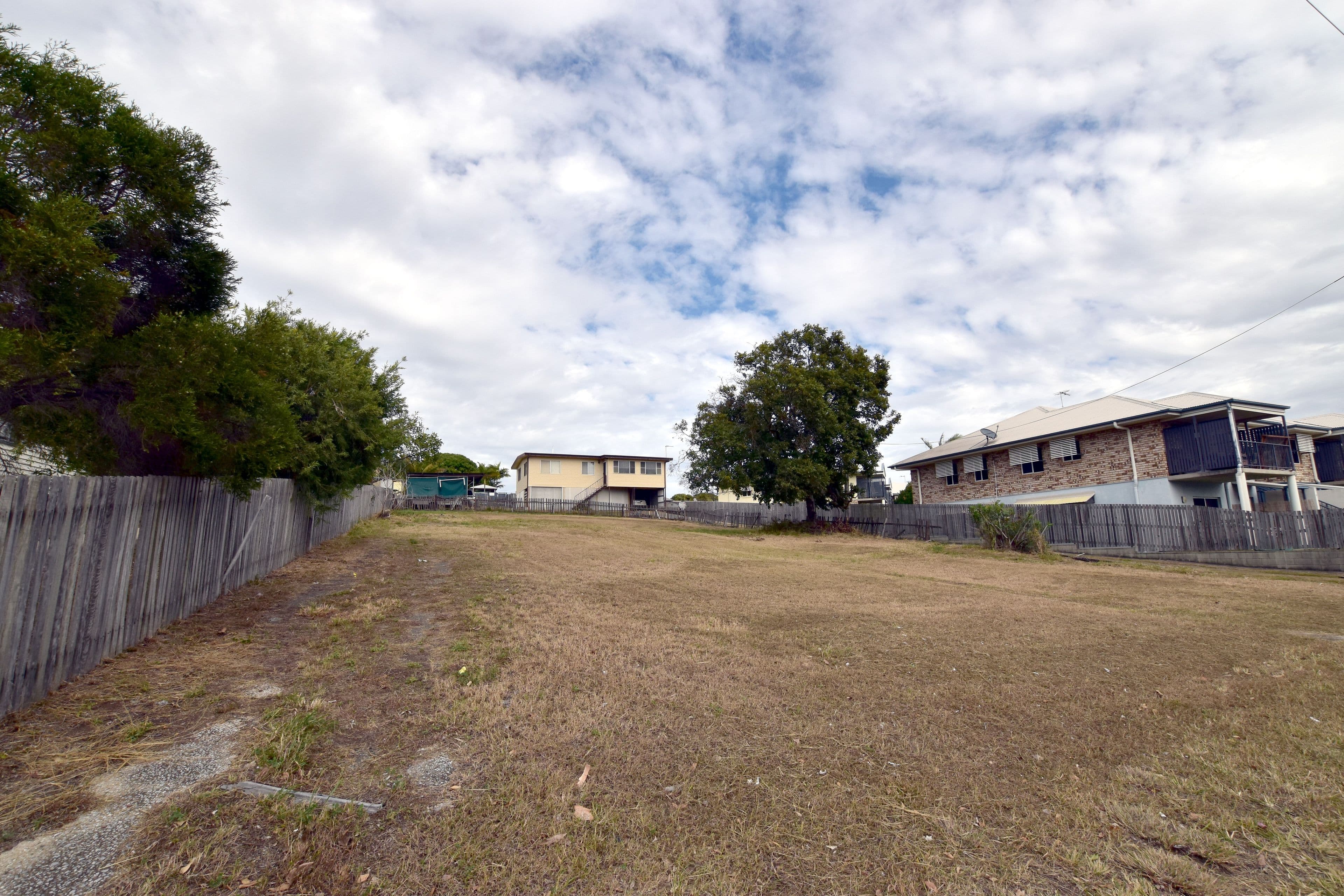 7 Side Street, West Gladstone QLD 4680, West Gladstone - Thumbnail 2