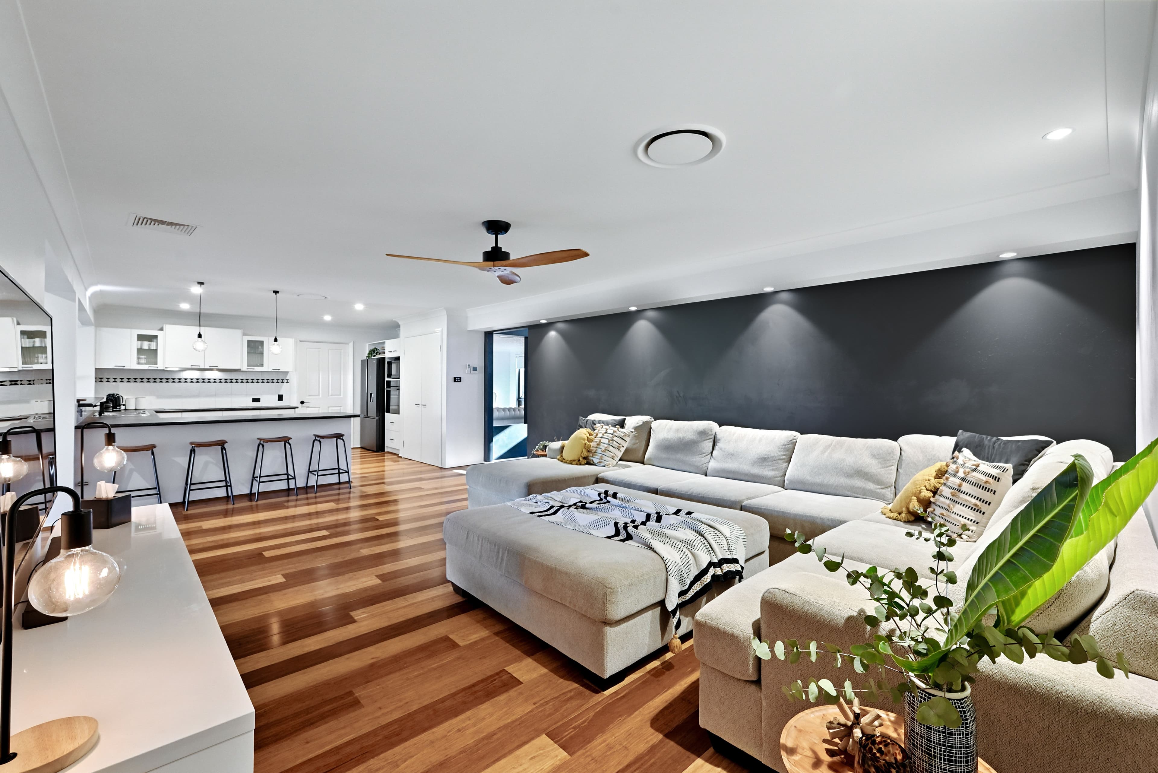 5 Saddler Way, Glenmore Park NSW 2745, Glenmore Park - Thumbnail 5