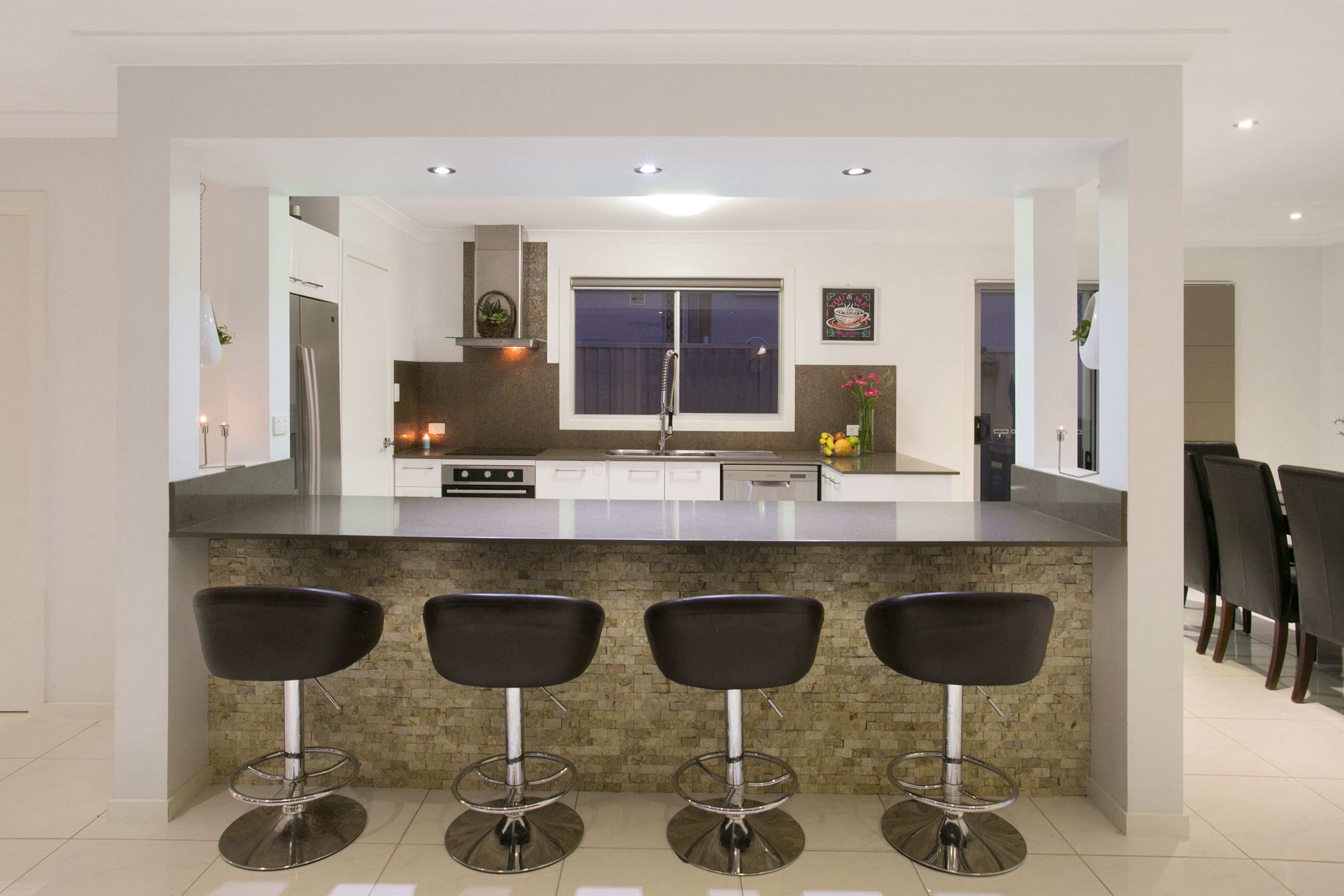 29 Rio Vista Boulevard, Broadbeach Waters QLD 4218, Broadbeach Waters - Thumbnail 6