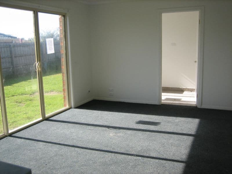 20 Horton Drive, HAMPTON PARK VIC 3976, Hampton Park - Thumbnail 3