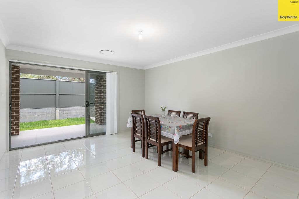 .32 Fishburn Street, JORDAN SPRINGS NSW 2747, Jordan Springs - Thumbnail 3