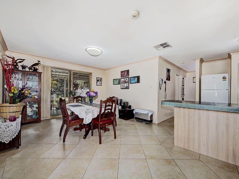 30 Casula Avenue, COODANUP WA 6210, Coodanup - Thumbnail 2
