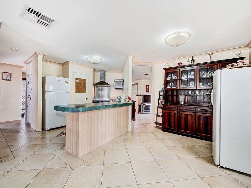 30 Casula Avenue, COODANUP WA 6210, Coodanup - Thumbnail 3
