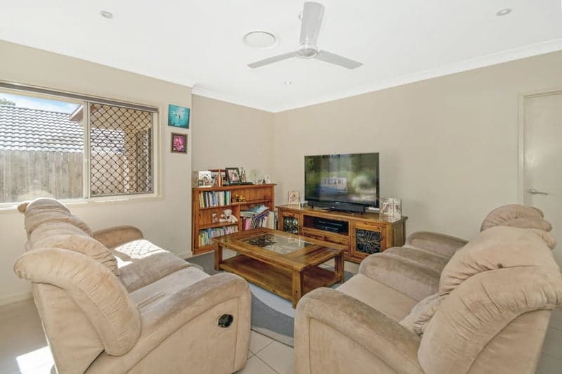 6 Silverbirch Court, Upper Caboolture - Thumbnail 3