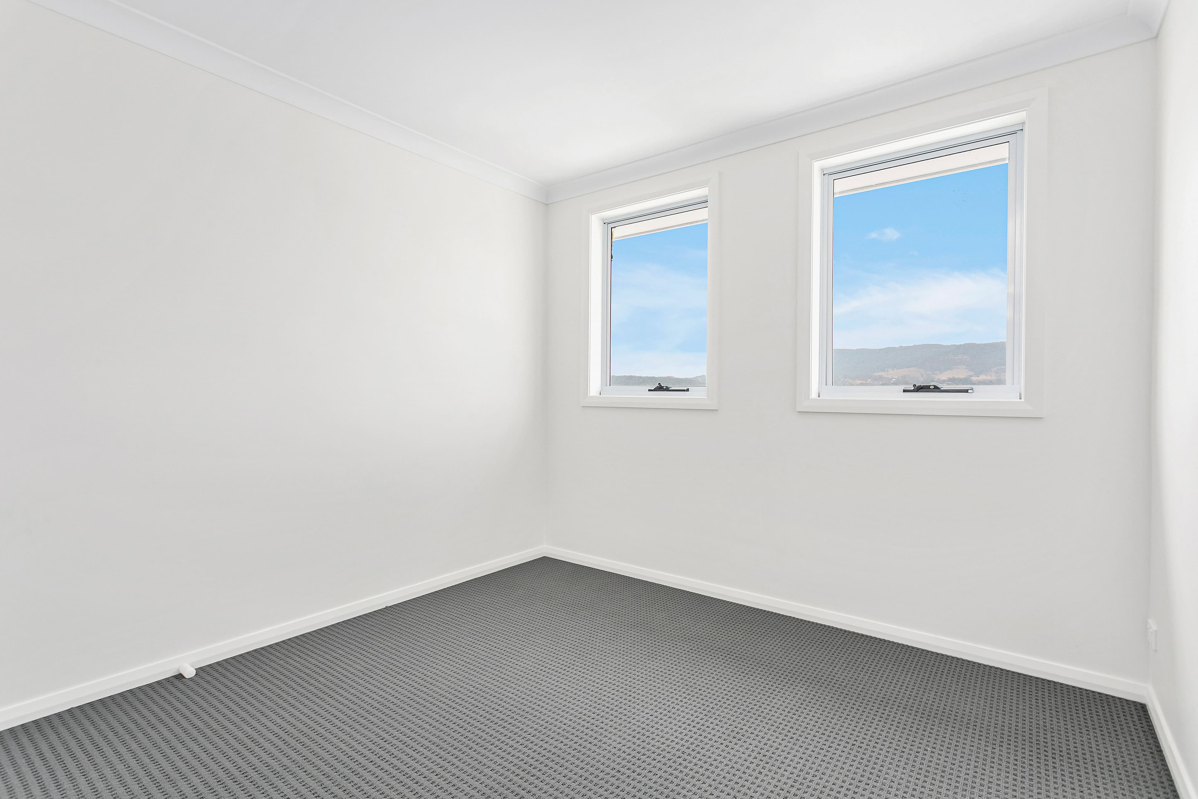 5 Mcnevin Close, Calderwood - Thumbnail 4