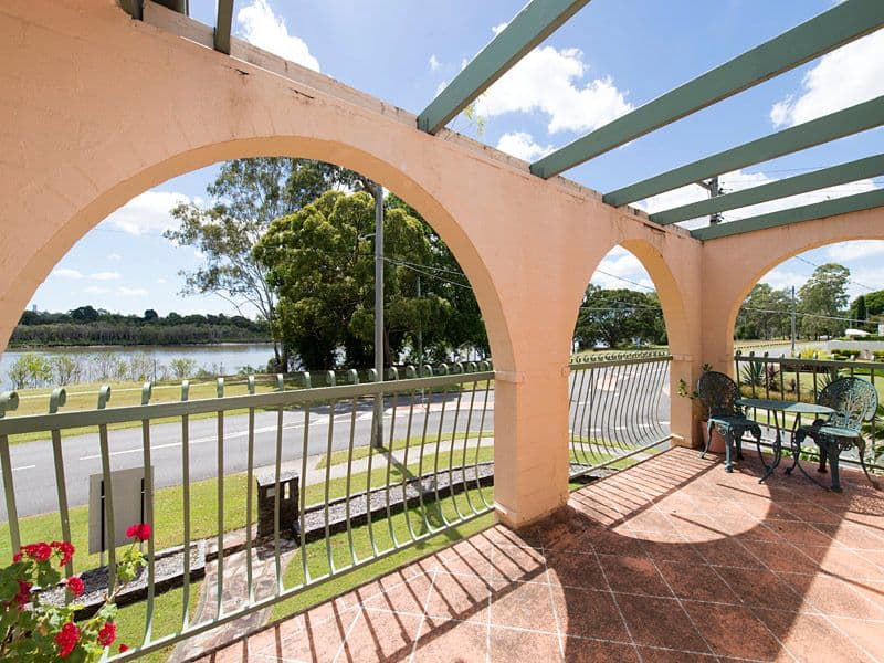 83 Nadine Street, GRACEVILLE QLD 4075, Graceville - Thumbnail 2