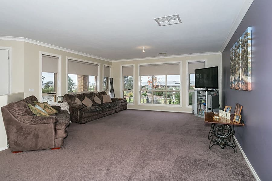 55 Riverview Drive, HOPETOUN PARK VIC 3340, Hopetoun Park - Thumbnail 4
