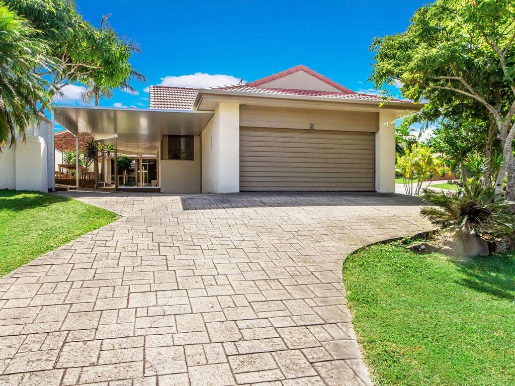 151 Glen Eagles Drive, Robina QLD 4226, Robina - Thumbnail 3
