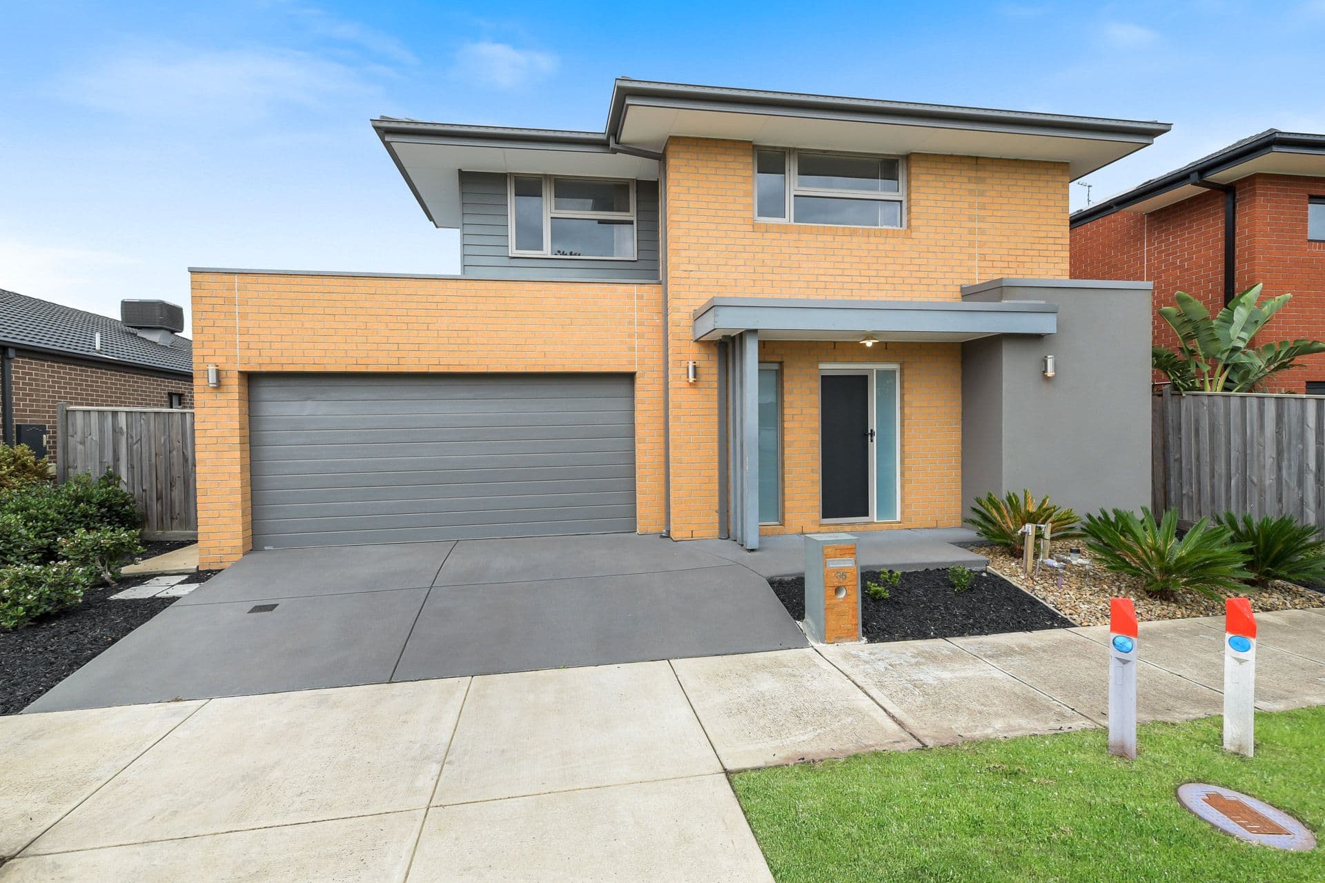 35 Brightstone Drive, Clyde North VIC 3978, Clyde North - Thumbnail 2