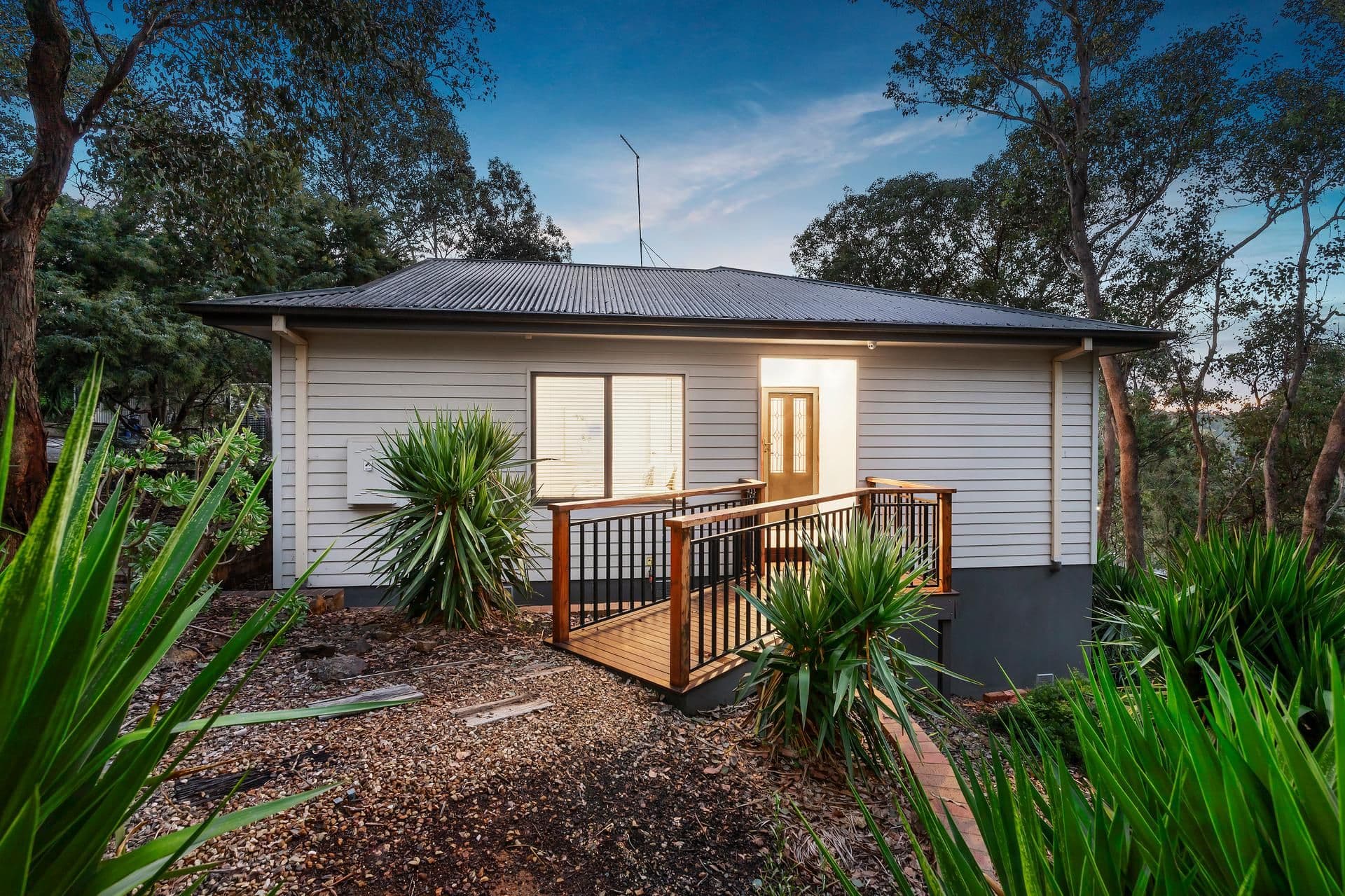 29 Hillcrest Road, Hurstbridge VIC 3099, Hurstbridge - Image 1