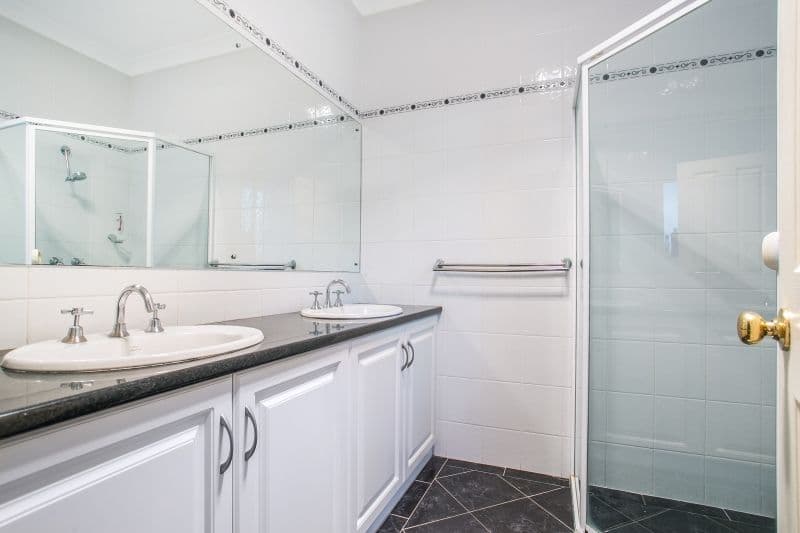 4 Edwin Street, West Lakes Shore SA 5020, West Lakes Shore - Thumbnail 4