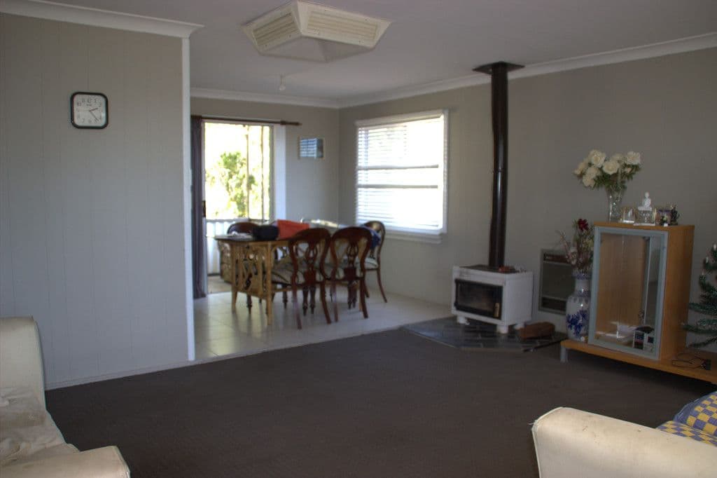 8 Hagan Avenue, Coonabarabran - Thumbnail 5
