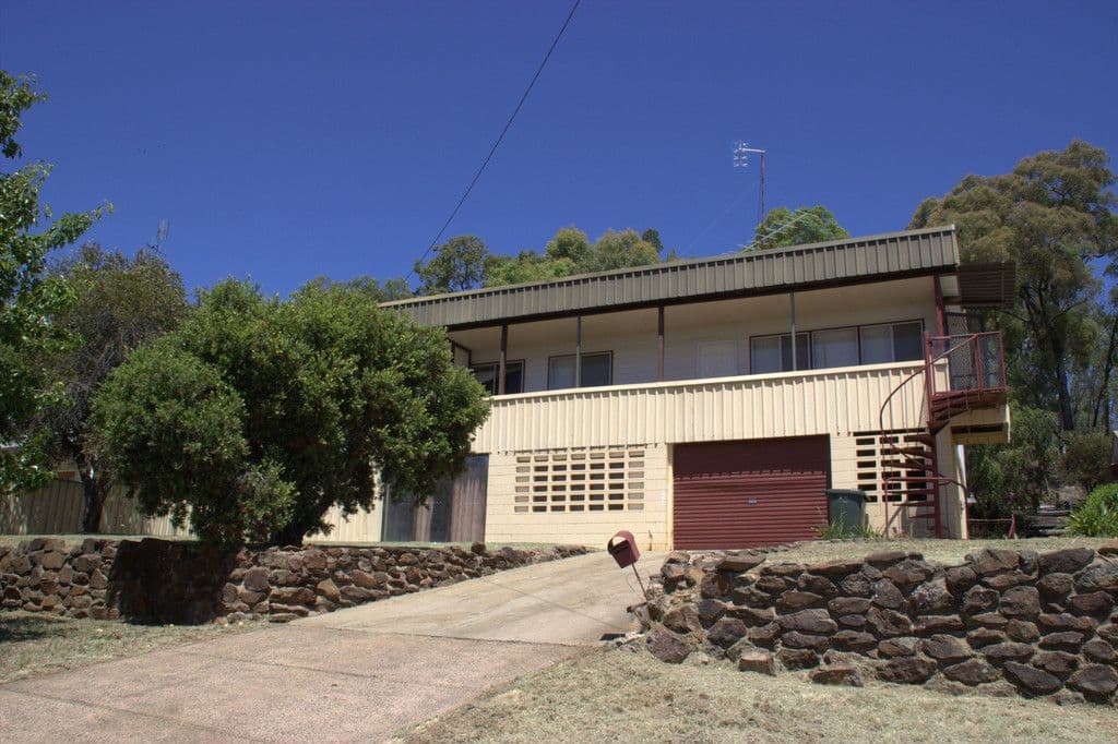 8 Hagan Avenue, Coonabarabran - Thumbnail 6