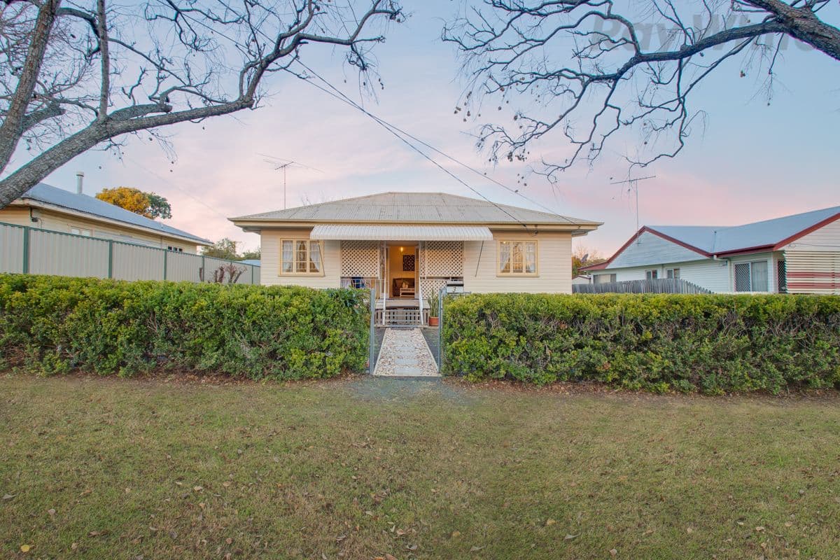 3 Vernon Street, Ipswich QLD 4305, Ipswich - Thumbnail 2