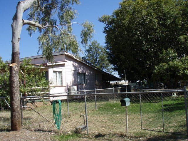 57 Carter Street, CHARLEVILLE QLD 4470, Charleville - Thumbnail 3
