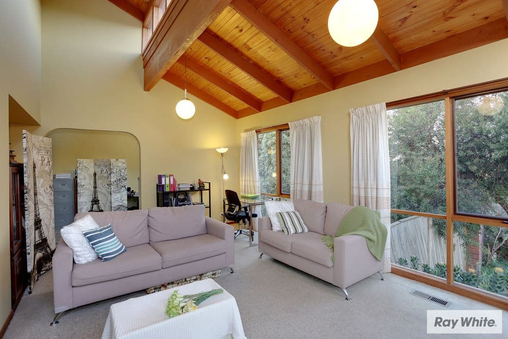 11 LANIER Crescent, CROYDON NORTH VIC 3136, Croydon North - Thumbnail 2