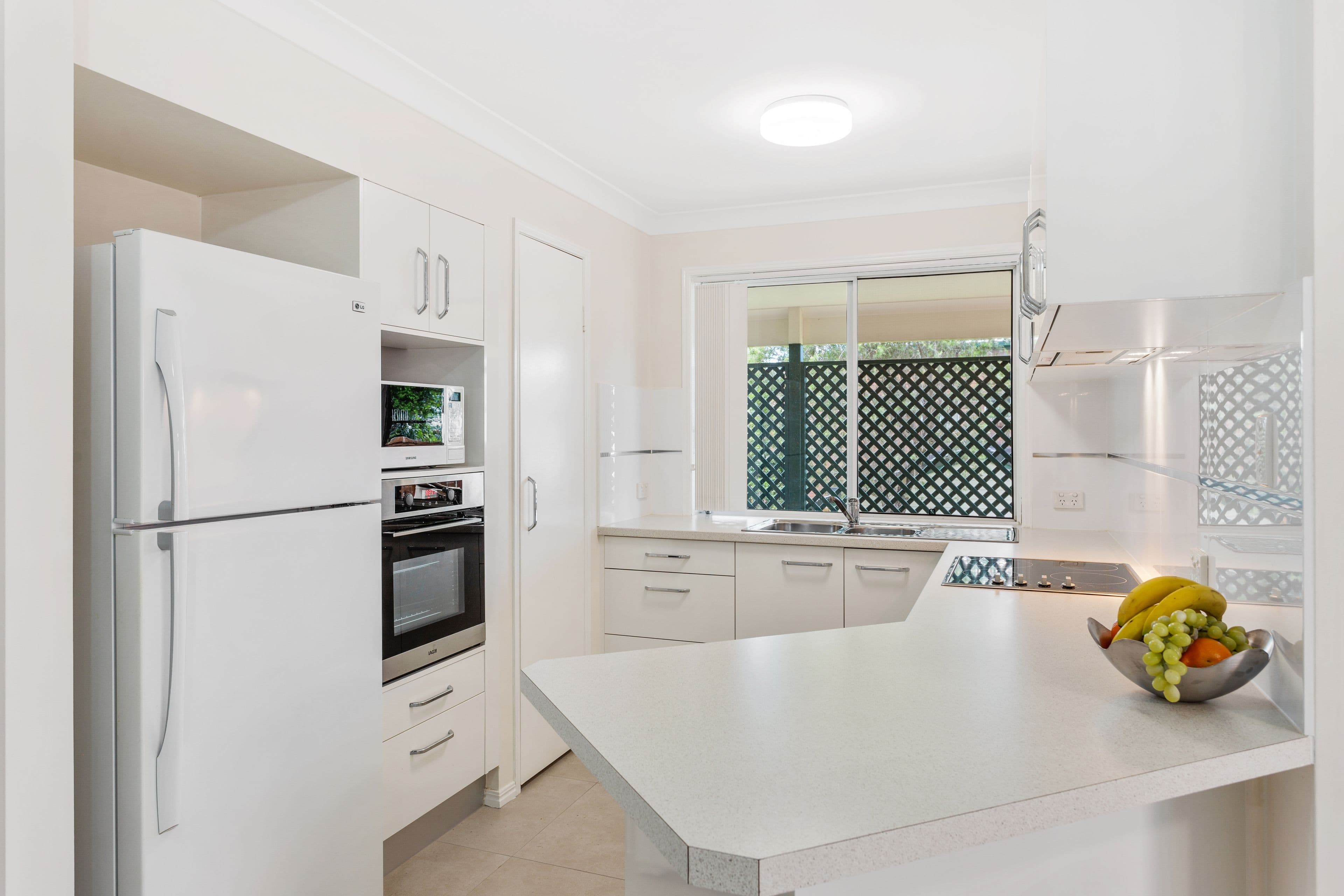 27 Ashbourne Terrace, Biggera Waters QLD 4216, Biggera Waters - Image 1