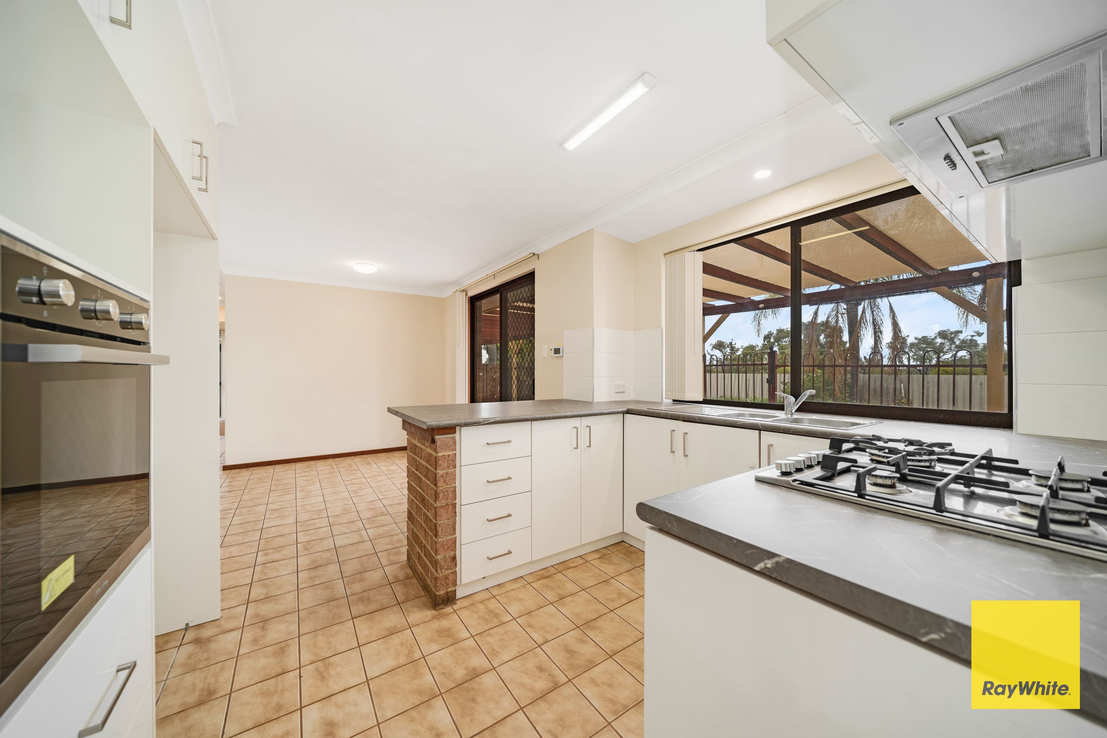 11 Ambleside Close, Balga WA 6061, Balga - Thumbnail 7