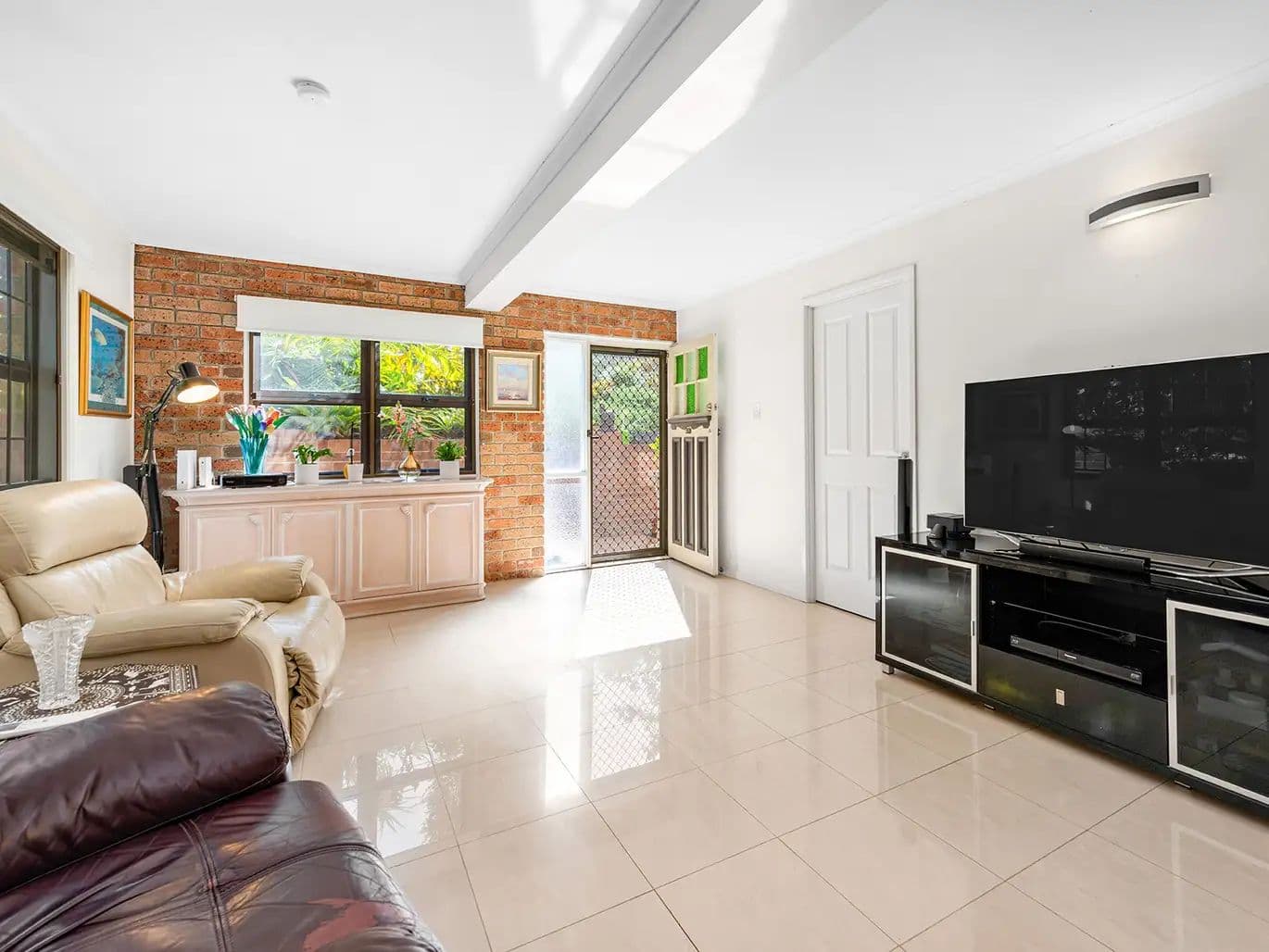 50 Yeronga Street, Yeronga QLD 4104, Yeronga - Thumbnail 3
