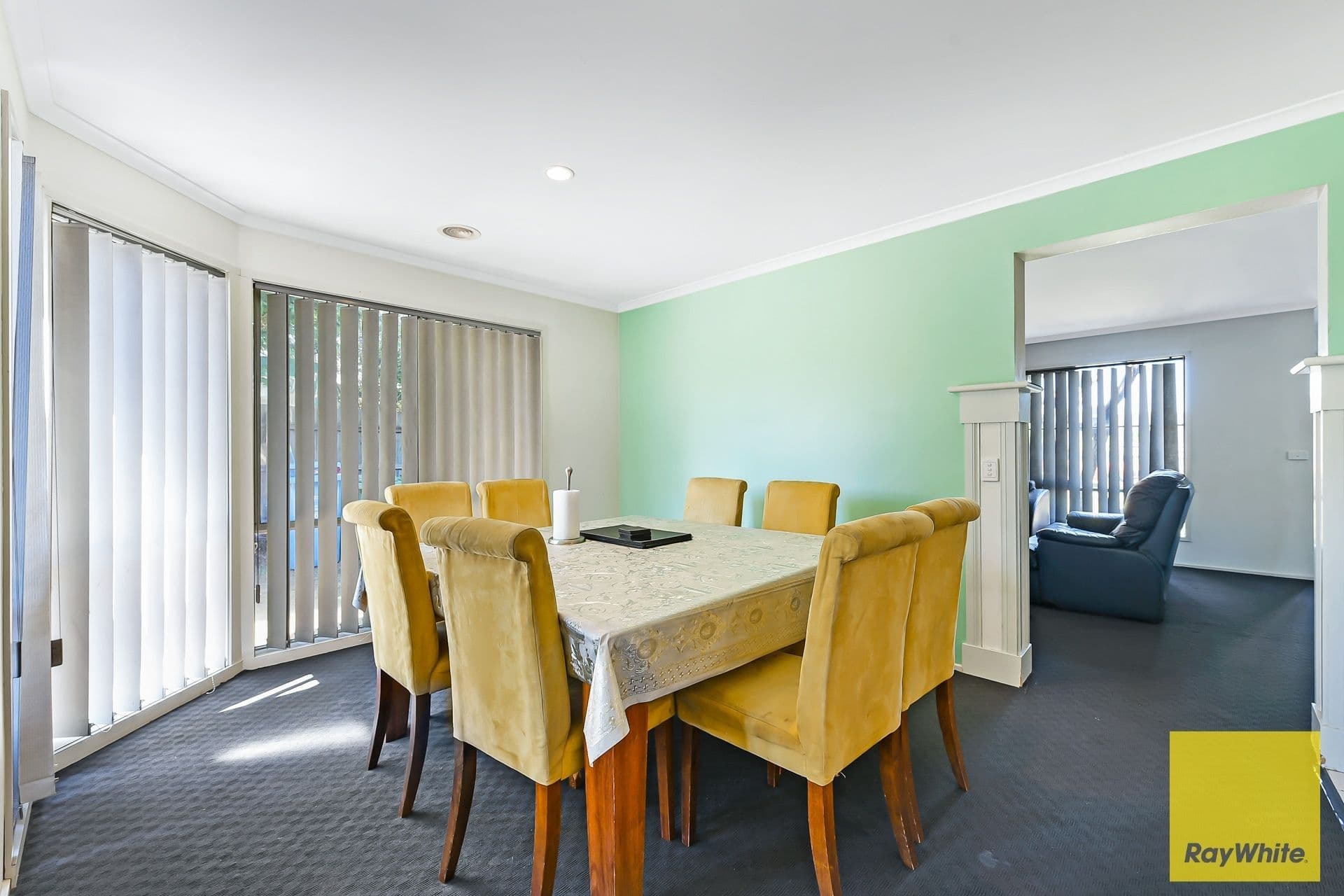 16 Claremont Glen, Berwick VIC 3806, Berwick - Thumbnail 4