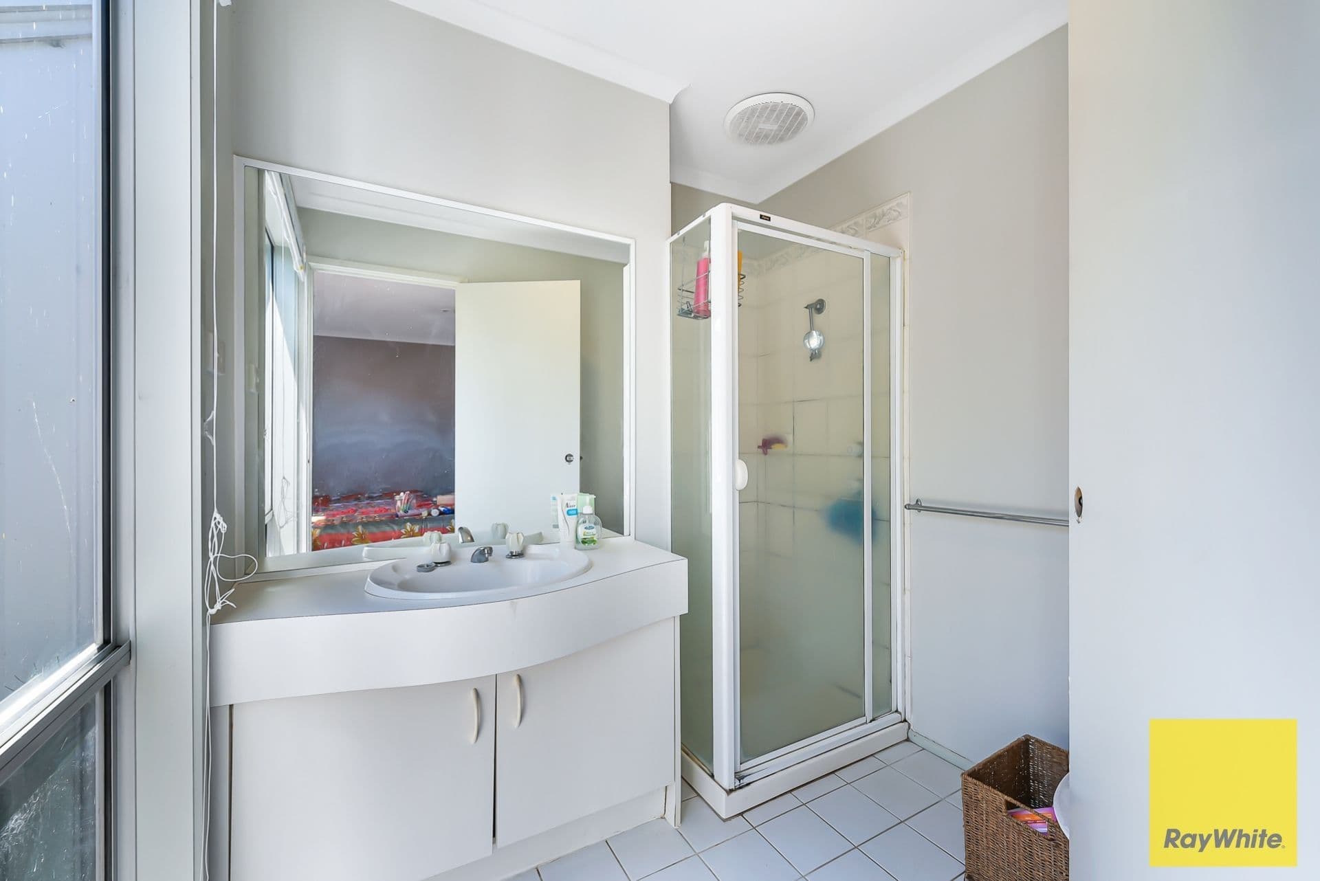 16 Claremont Glen, Berwick VIC 3806, Berwick - Thumbnail 6