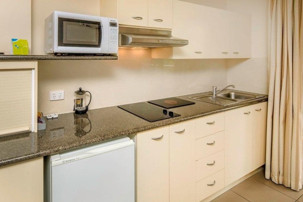36 Rotherham Street, KANGAROO POINT QLD 4169, Kangaroo Point - Thumbnail 3