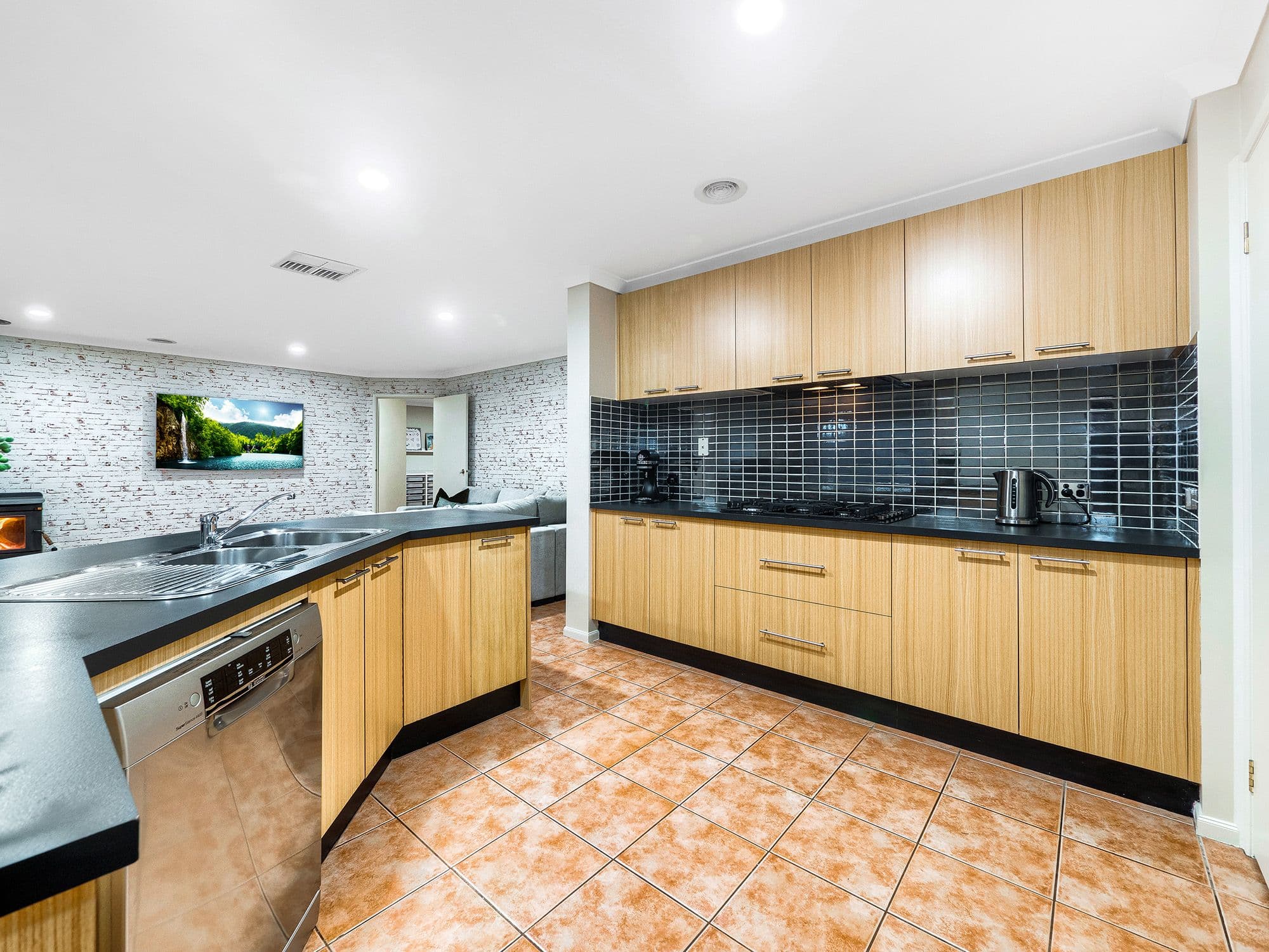 52 Miralie Way, Cranbourne West VIC 3977, Cranbourne West - Thumbnail 6