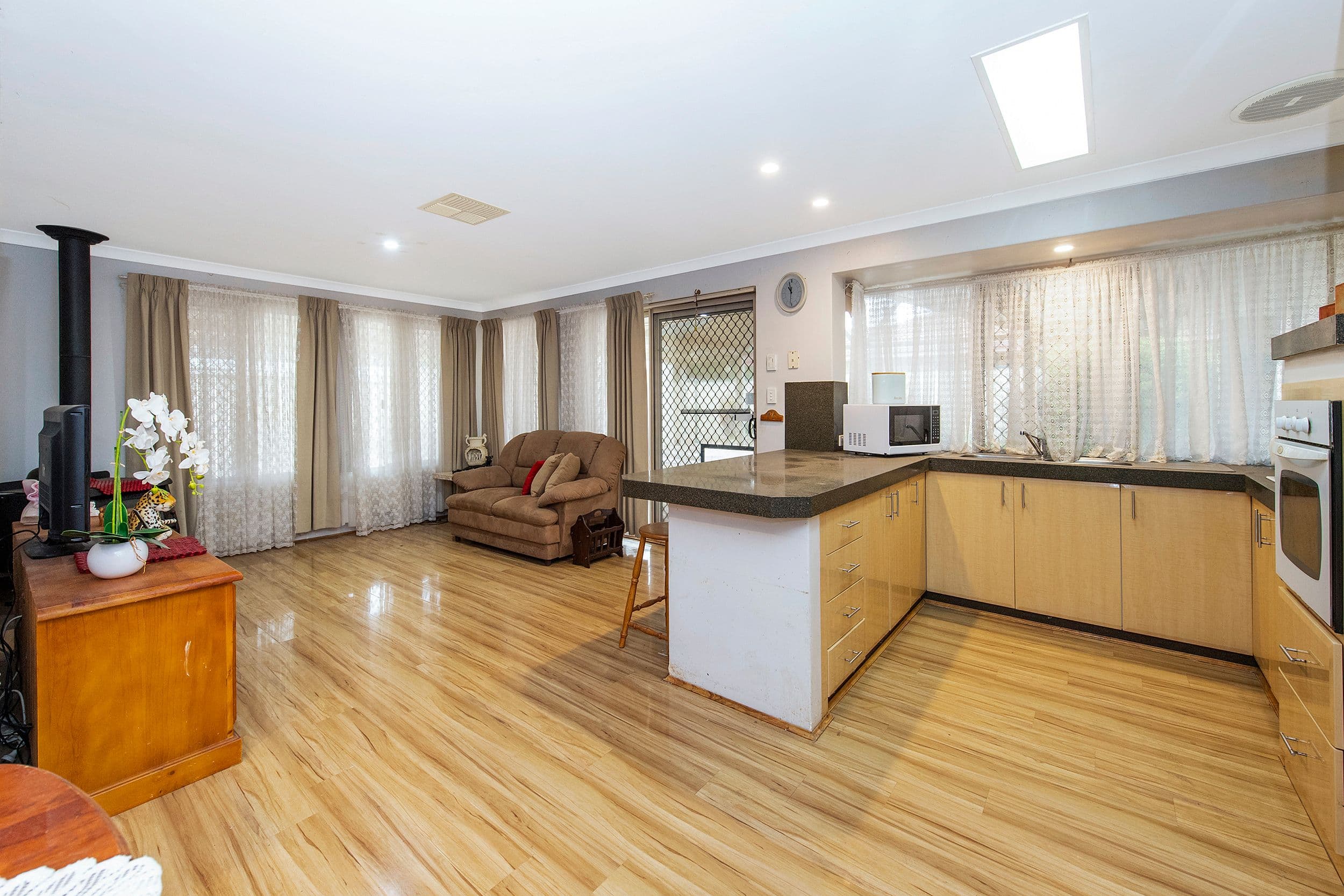 1 Rothesay Court, Cooloongup WA 6168, Cooloongup - Thumbnail 5